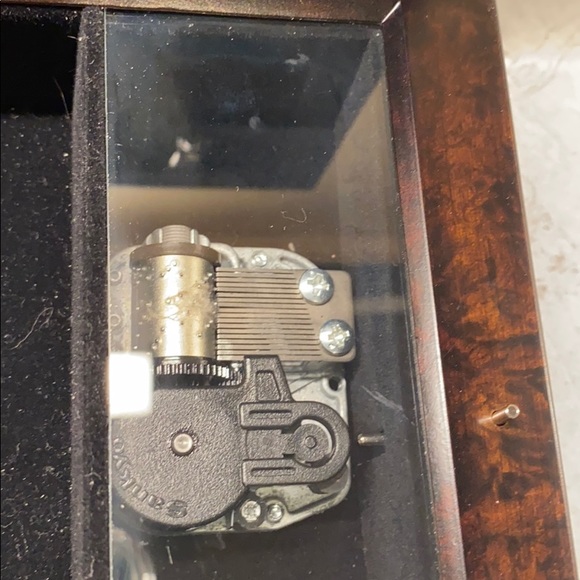 Sankyo Musical Jewelry Box - Picture 4 of 6